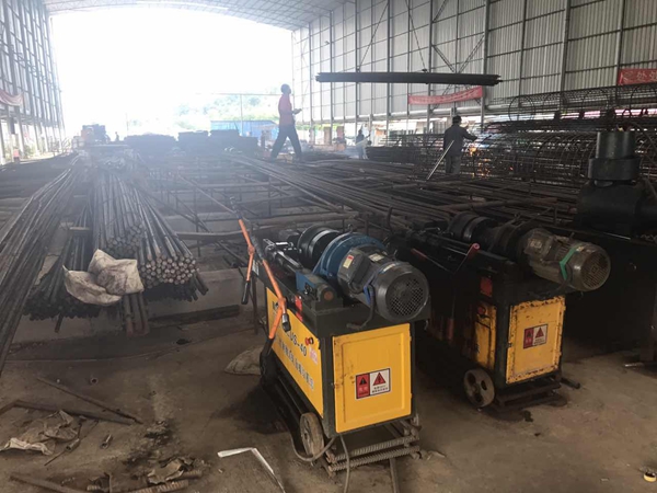 中國效率：花莞高速創(chuàng)造快捷交通